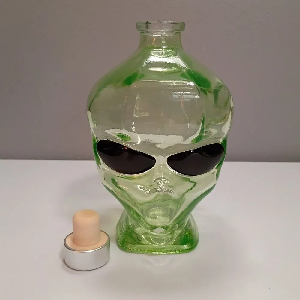 N/A green glass